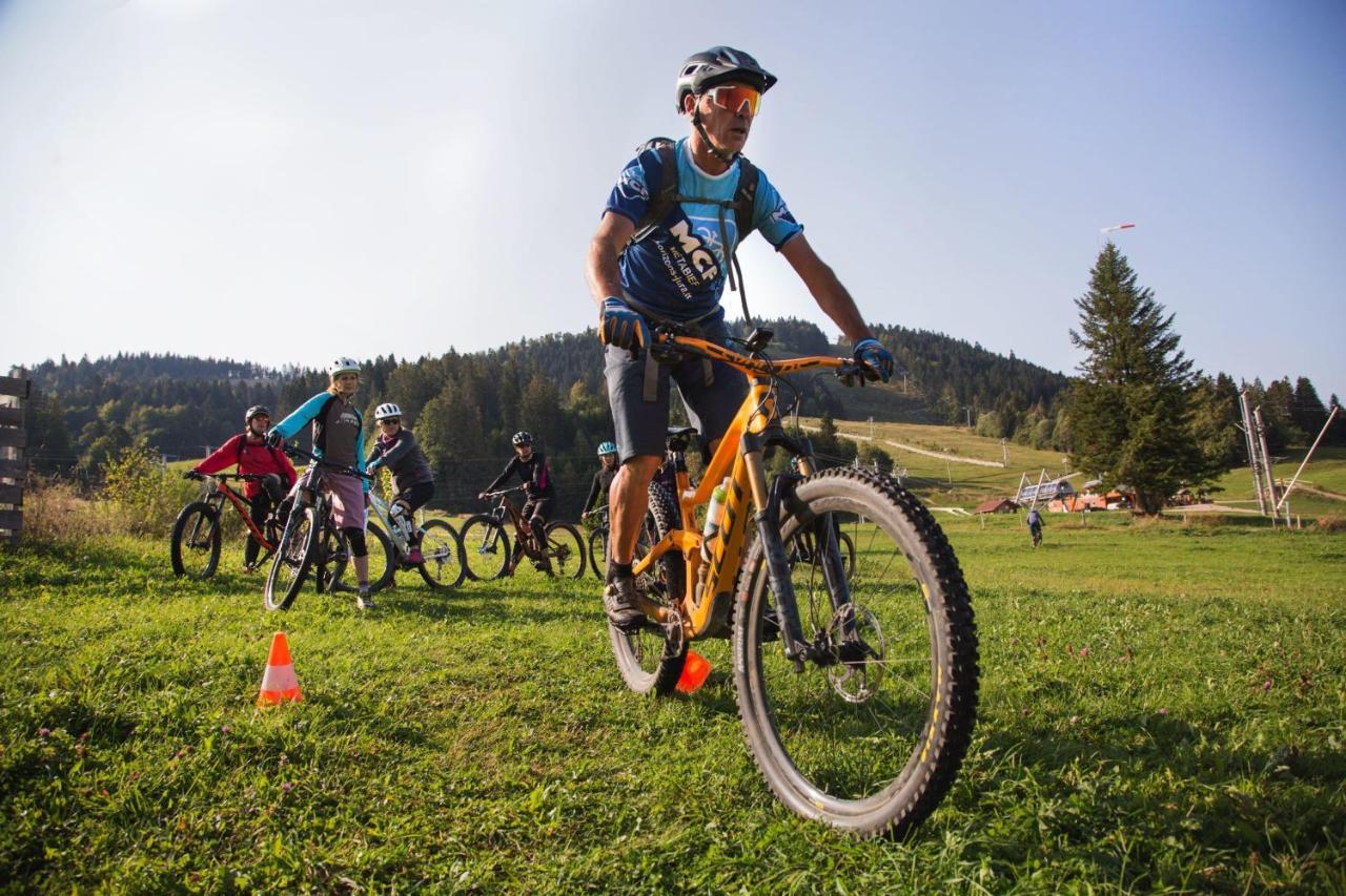 Place Royale Pour 10 A 12 Personnes A 30 Met Des Pistes De Ski Et Vtt Métabief Exteriér fotografie